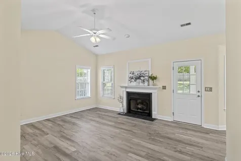 909 Woodridge Court SE Leland NC 28451
