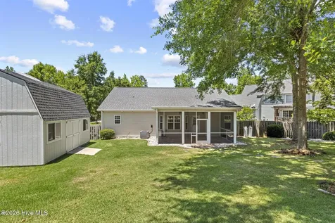909 Woodridge Court SE Leland NC 28451