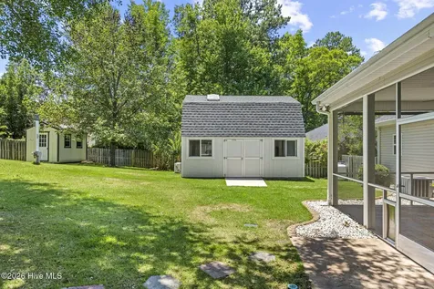 909 Woodridge Court SE Leland NC 28451