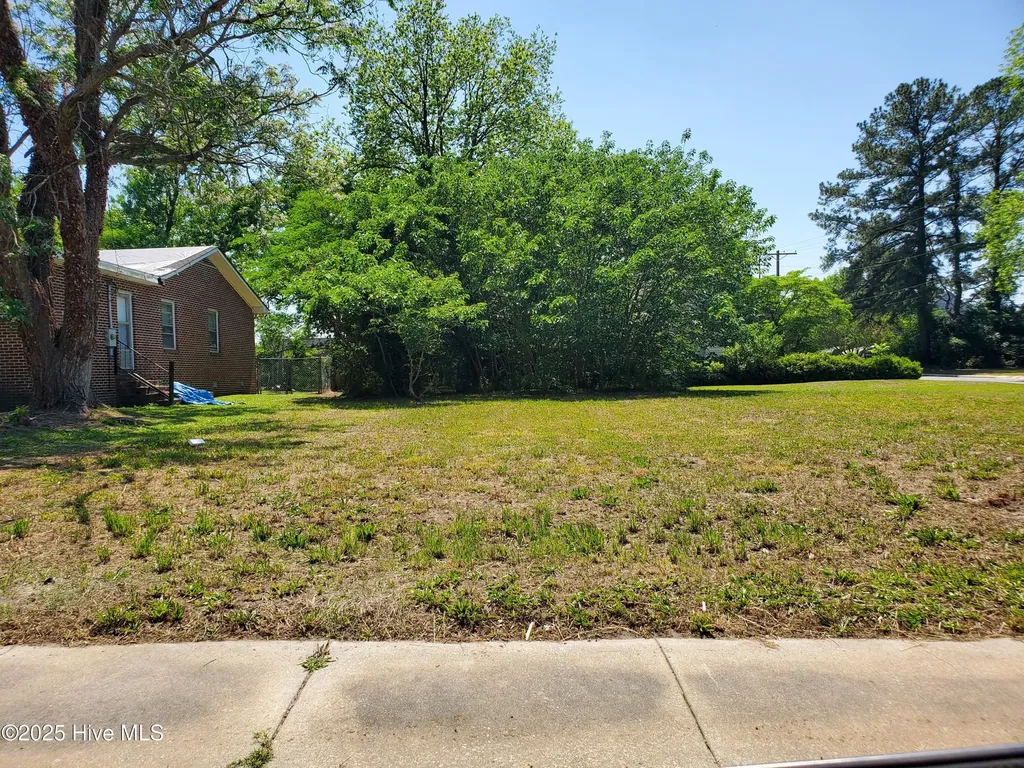 227 W Martin Luther King, Jr Drive Washington NC 27889
