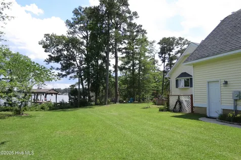 368 Winding Creek Drive Oriental NC 28571