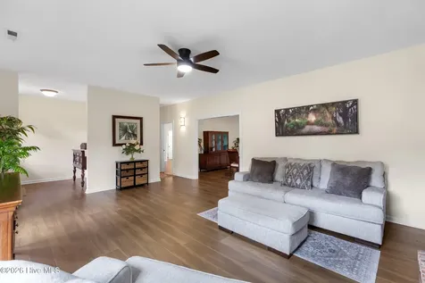 122 Circle Drive Hampstead NC 28443