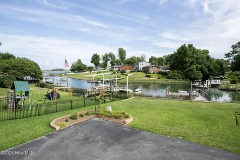 122 Circle Drive Hampstead NC 28443