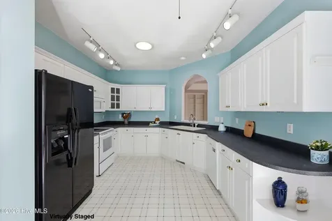 6013 Pelican Drive New Bern NC 28560