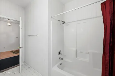 6013 Pelican Drive New Bern NC 28560