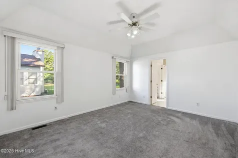 6013 Pelican Drive New Bern NC 28560