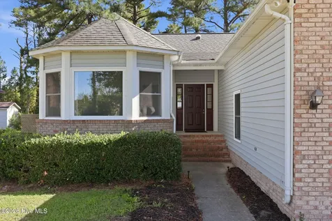 6013 Pelican Drive New Bern NC 28560