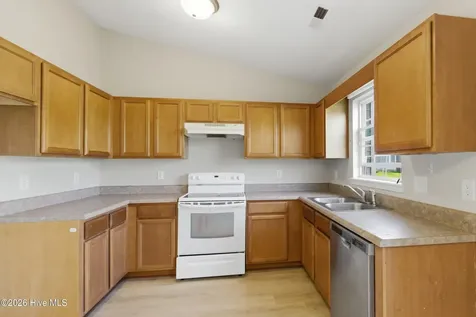 105 Starkys Creek Court Maysville NC 28555