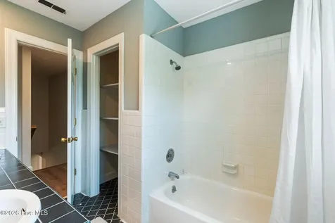 229 Yorkshire Lane Wilmington NC 28409