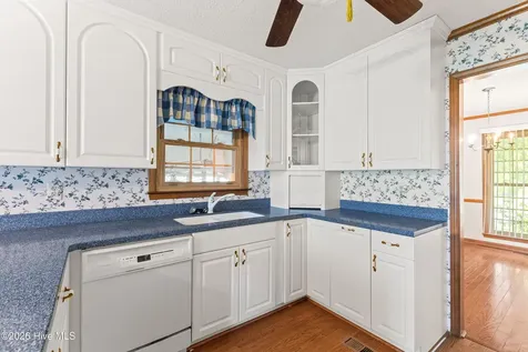 1110 Westmoreland Drive Jacksonville NC 28546