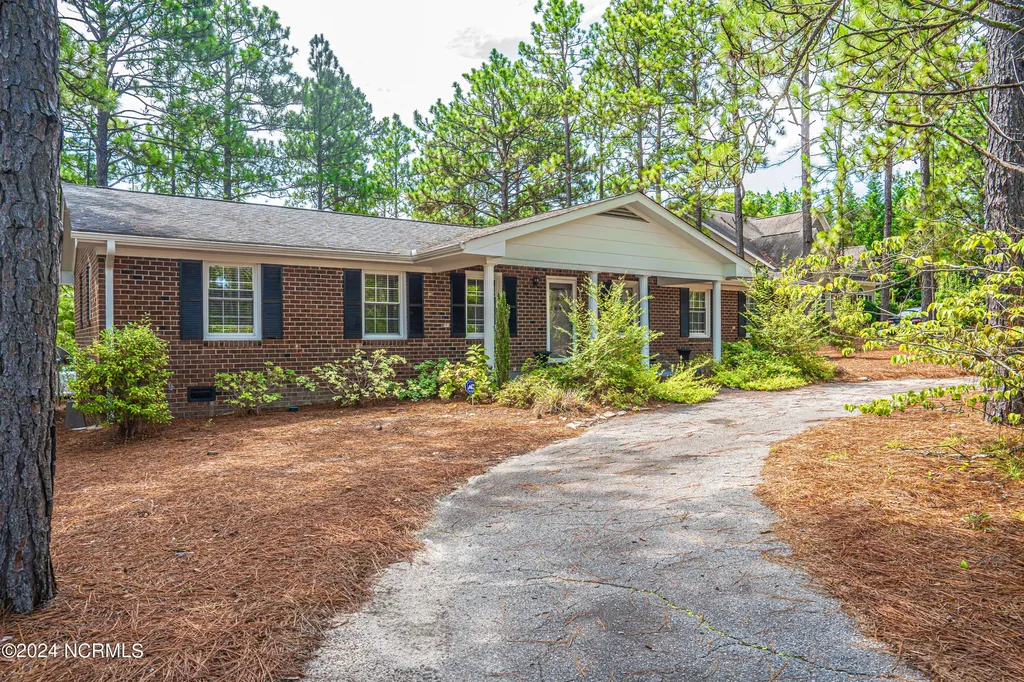635 Pee Dee Road Southern Pines NC 28387