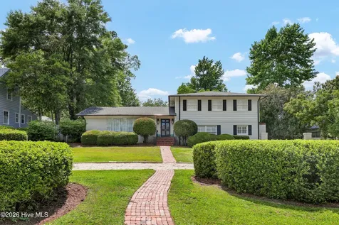 202 Forest Hills Drive Wilmington NC 28403