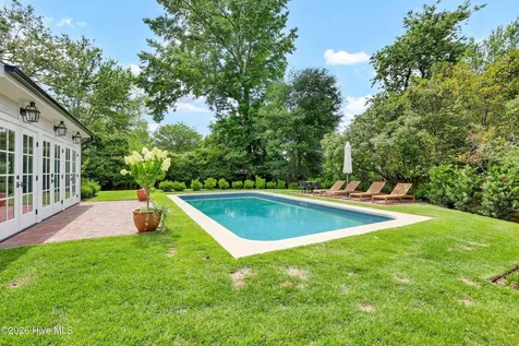 202 Forest Hills Drive Wilmington NC 28403
