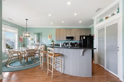 112 Oakleaf Drive Pine Knoll Shores NC 28512