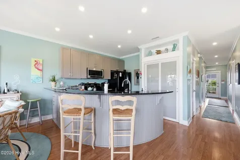 112 Oakleaf Drive Pine Knoll Shores NC 28512