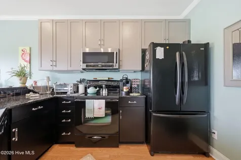 112 Oakleaf Drive Pine Knoll Shores NC 28512