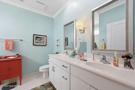 112 Oakleaf Drive Pine Knoll Shores NC 28512