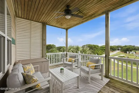 112 Oakleaf Drive Pine Knoll Shores NC 28512