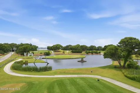 112 Oakleaf Drive Pine Knoll Shores NC 28512