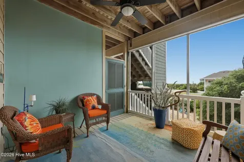 112 Oakleaf Drive Pine Knoll Shores NC 28512