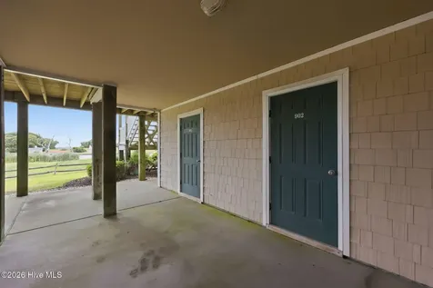 112 Oakleaf Drive Pine Knoll Shores NC 28512