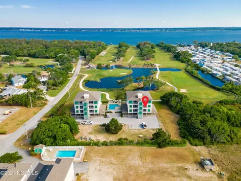 112 Oakleaf Drive Pine Knoll Shores NC 28512