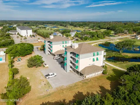 112 Oakleaf Drive Pine Knoll Shores NC 28512