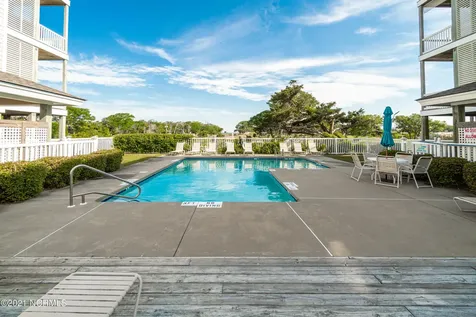 112 Oakleaf Drive Pine Knoll Shores NC 28512