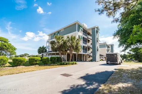 112 Oakleaf Drive Pine Knoll Shores NC 28512