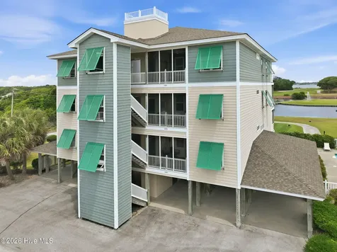 112 Oakleaf Drive Pine Knoll Shores NC 28512