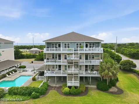 112 Oakleaf Drive Pine Knoll Shores NC 28512