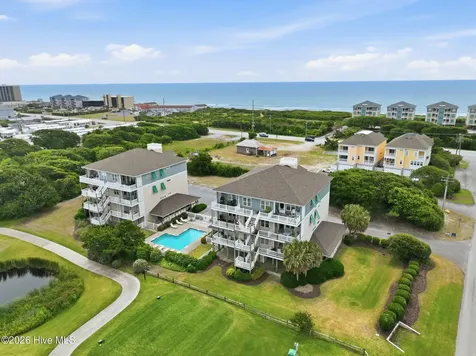 112 Oakleaf Drive Pine Knoll Shores NC 28512