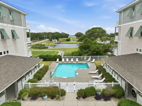112 Oakleaf Drive Pine Knoll Shores NC 28512