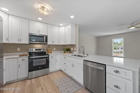 106 Dolphin Drive Hampstead NC 28443