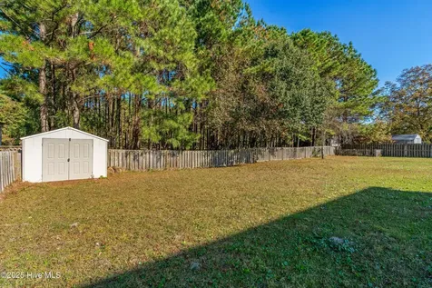 106 Dolphin Drive Hampstead NC 28443