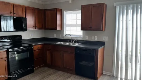 1548 Manning Forest Drive Greenville NC 27834