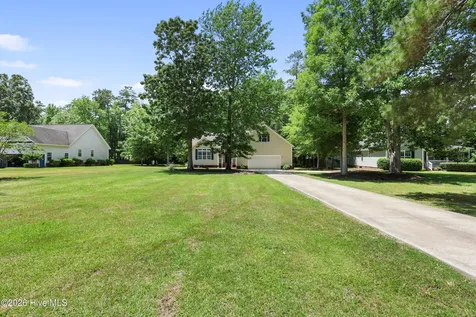 215 Oakmont Drive Hampstead NC 28443