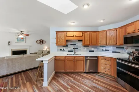 215 Oakmont Drive Hampstead NC 28443