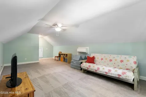 215 Oakmont Drive Hampstead NC 28443