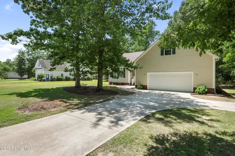 215 Oakmont Drive Hampstead NC 28443