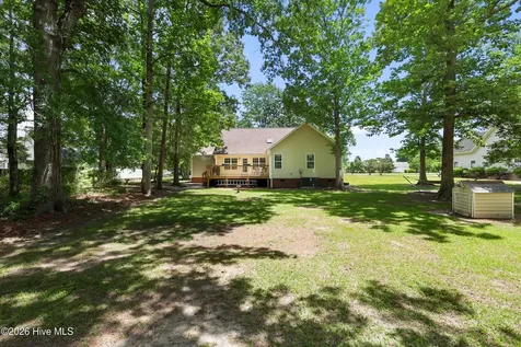215 Oakmont Drive Hampstead NC 28443