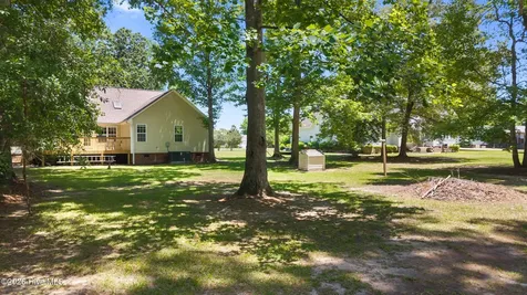 215 Oakmont Drive Hampstead NC 28443