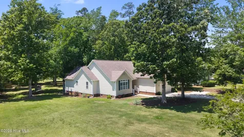 215 Oakmont Drive Hampstead NC 28443