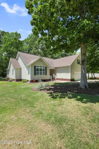 215 Oakmont Drive Hampstead NC 28443