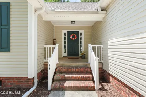 215 Oakmont Drive Hampstead NC 28443