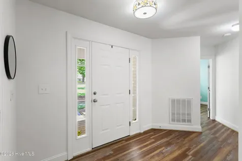 215 Oakmont Drive Hampstead NC 28443