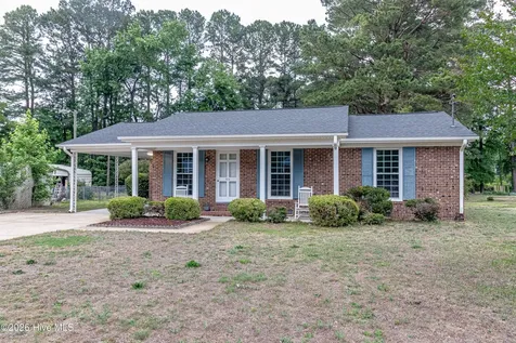213 Holly Road Goldsboro NC 27534