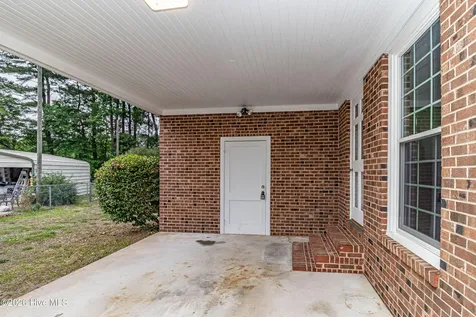 213 Holly Road Goldsboro NC 27534