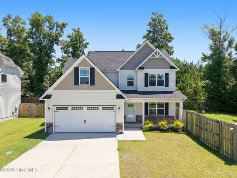 121 Barnhouse Road Jacksonville NC 28546