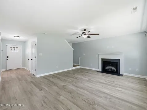 121 Barnhouse Road Jacksonville NC 28546